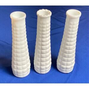 VTG Milk Glass Bud Vases (3) Raised Waffle Corn Pattern E.O Brody Company 8.5"